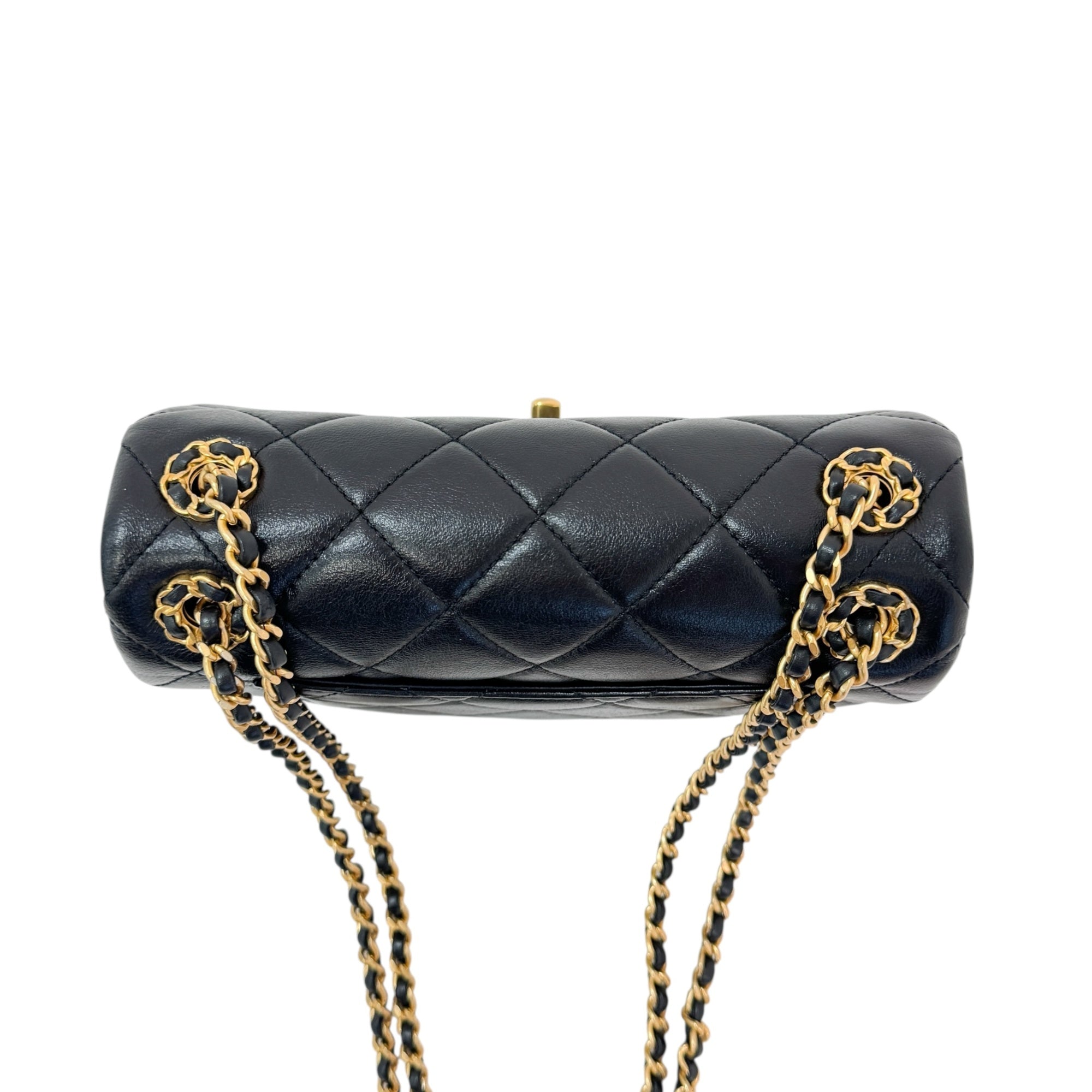 シャネル チェーンショルダーバッグ ミニフラップ マトラッセ ココマーク レザー AS4780 SAランク