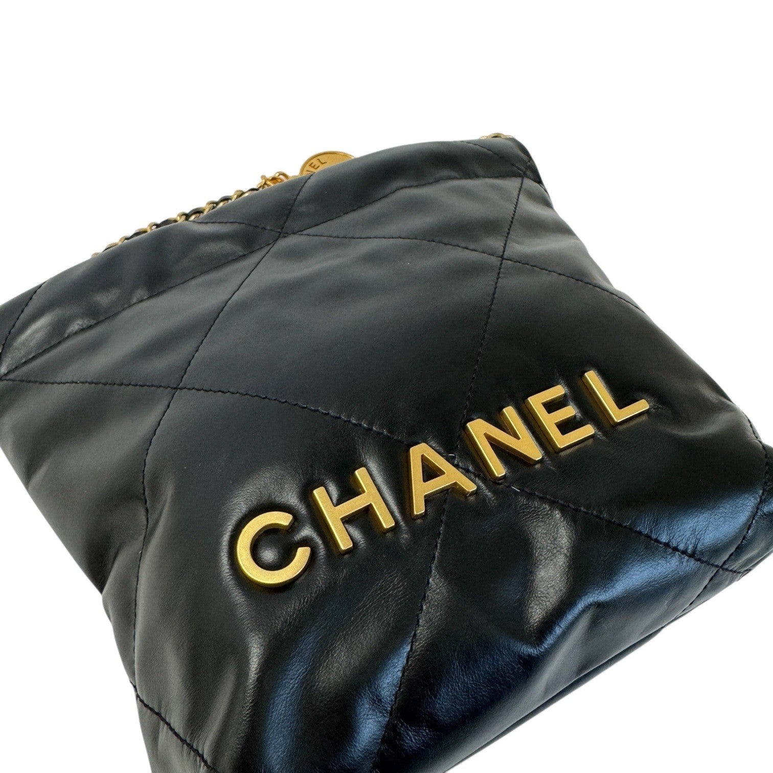 シャネル シャネル22 ミニ チェーンショルダーバッグ ブラック ゴールド金具 AS3980