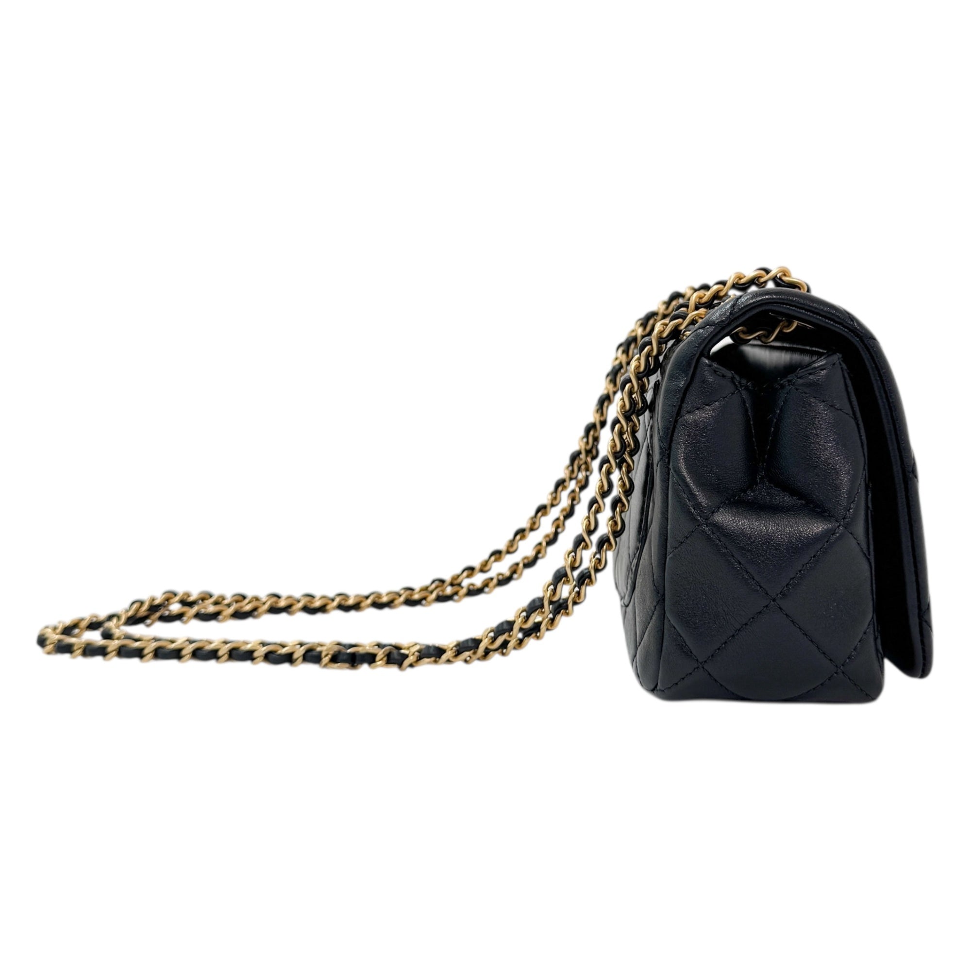 シャネル チェーンショルダーバッグ ミニフラップ マトラッセ ココマーク レザー AS4780 SAランク