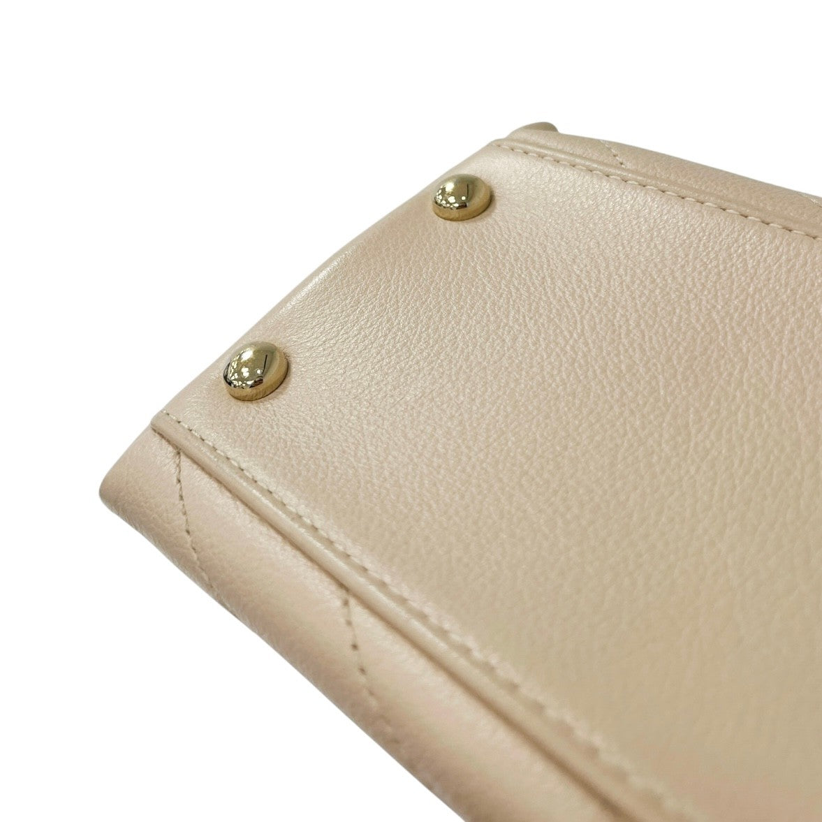 シャネル Vステッチ トップハンドルフラップバッグ ベージュ A57147 Bランク