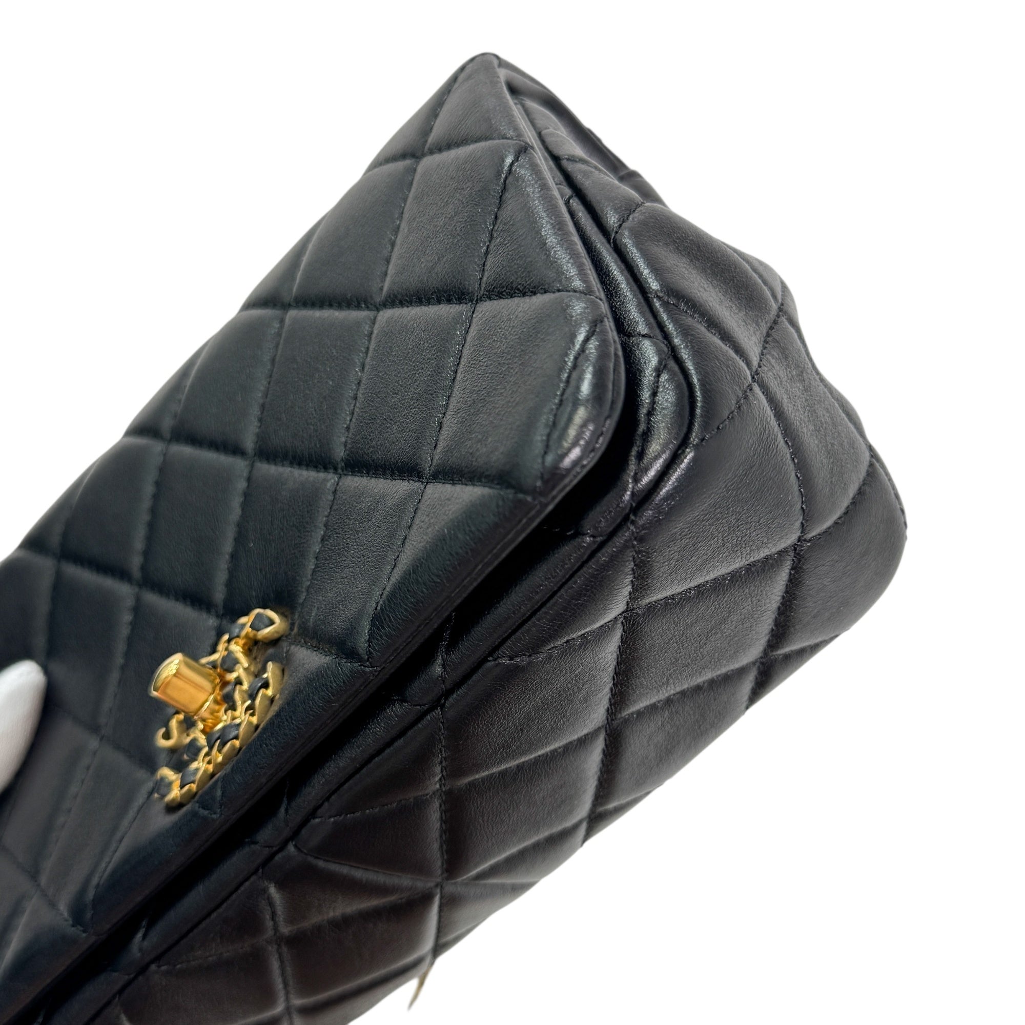 シャネル チェーンショルダーバッグ ミニフラップ マトラッセ ココマーク レザー AS4780 SAランク