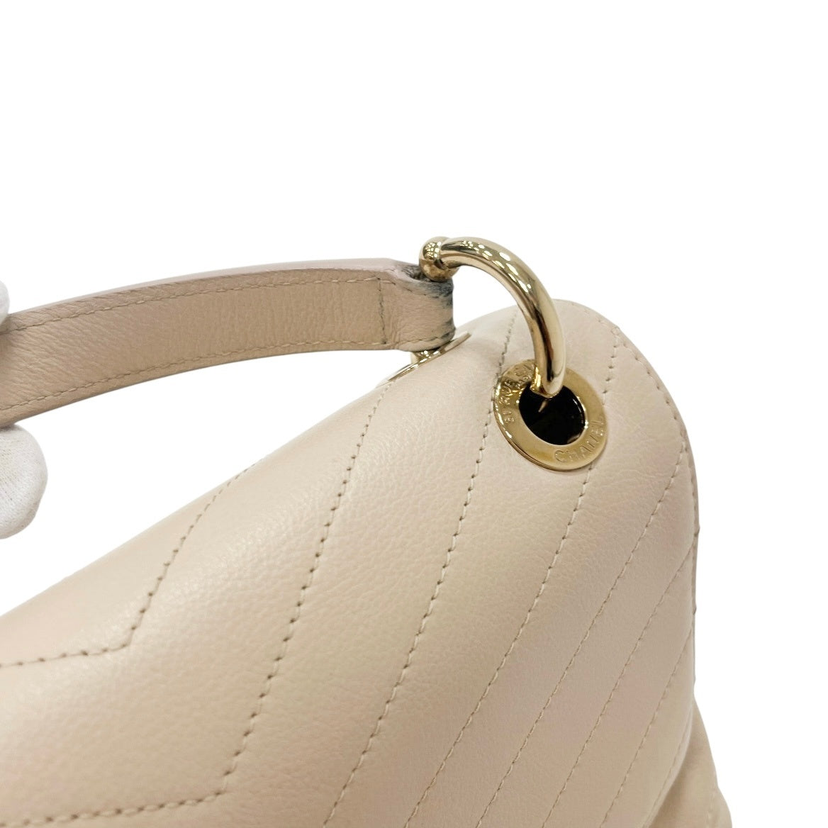 シャネル　Vステッチ　トップハンドルフラップバッグ　ベージュ　A57147　Bランク