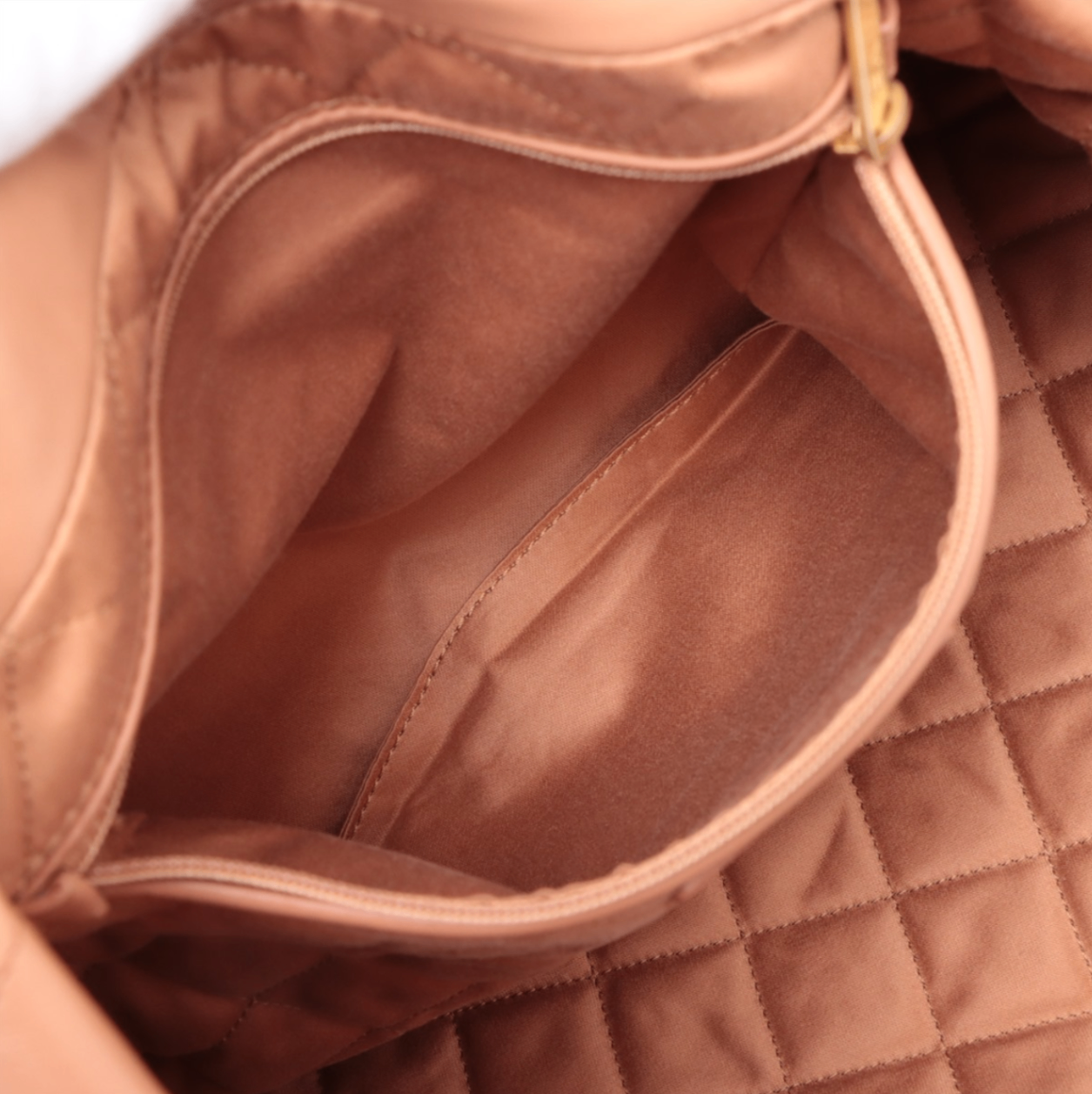Chanel Chanel 22 Pink Beige