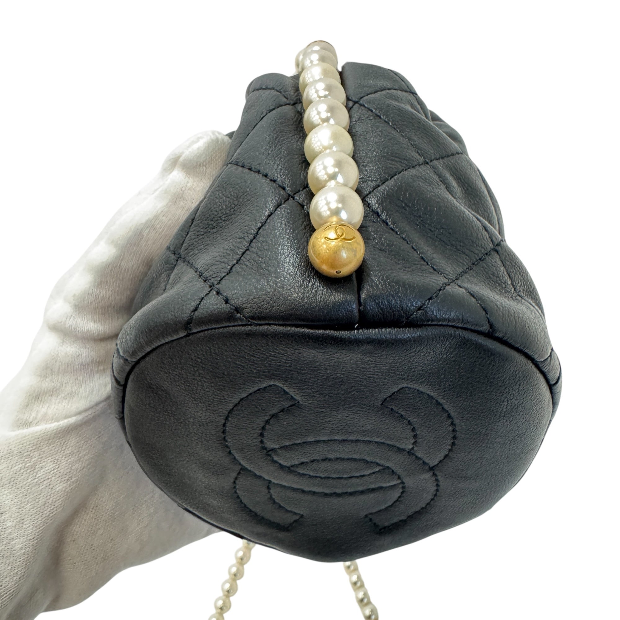 Chanel pearl chain shoulder